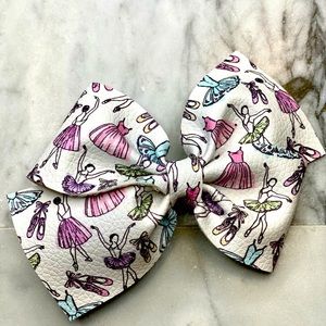 Ballerina Bailey Bow